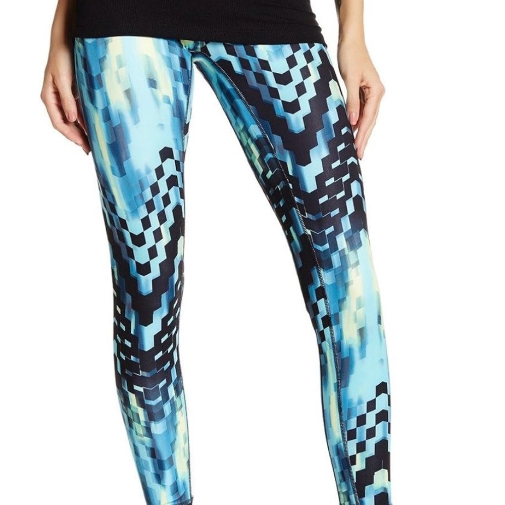 Brand new ASICS Geometric Blue Leggings